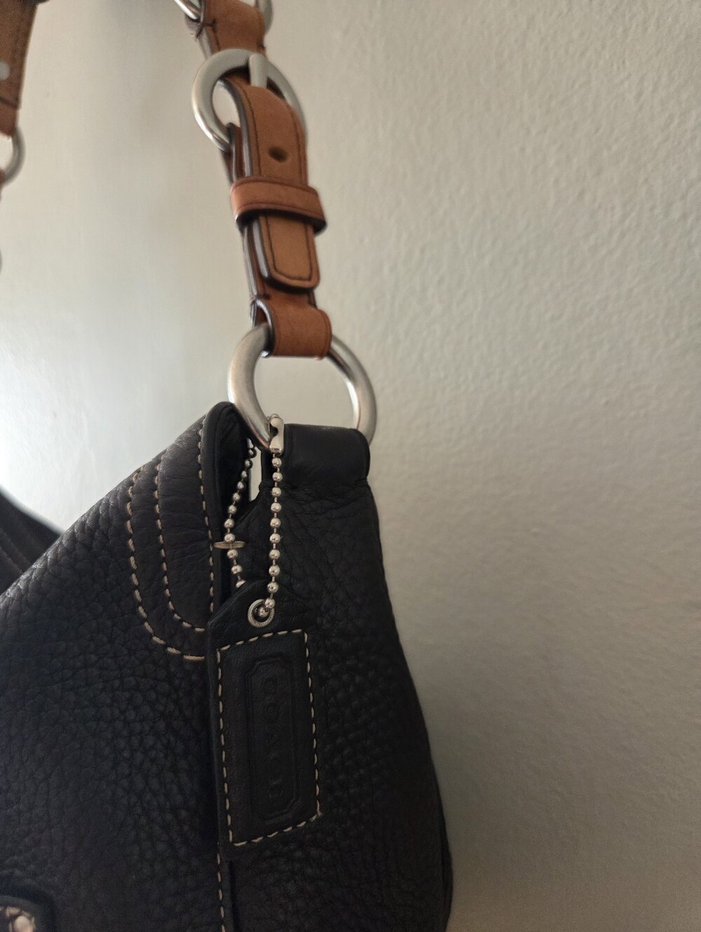 Coach 2006 Chelsea Pebbled Leather Shoulder Bag  (10132) - Picture 4 of 12